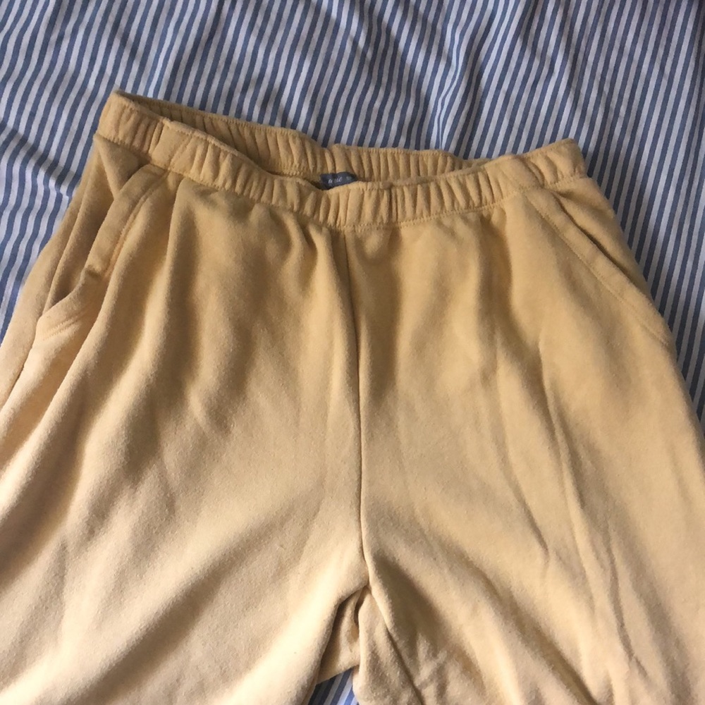 Aerie yellow jogger sweatpants